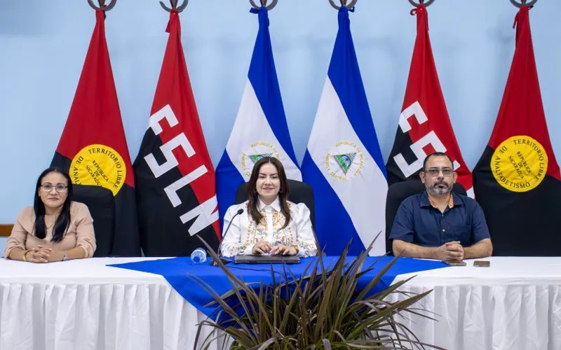 MINED avanza en la formación de estudiantes y la capacitación docente