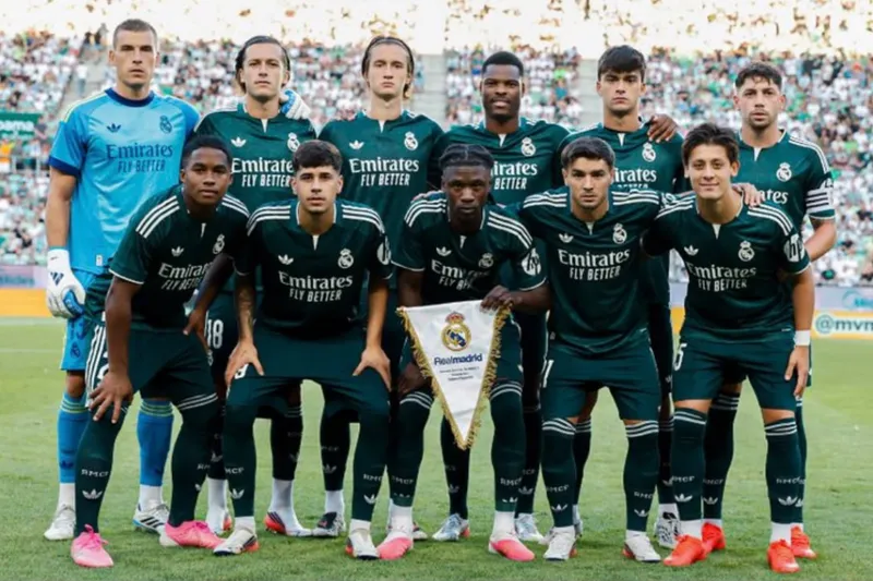 Real Madrid vence al Ferencváros y logra su primer triunfo