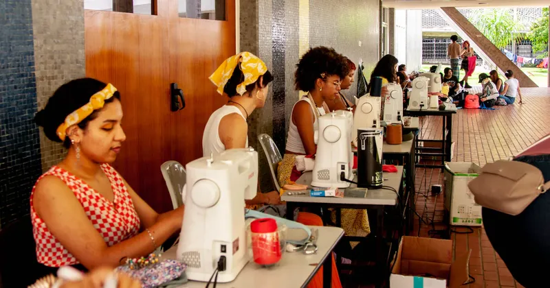 La ropa que nadie podía usar tras el terremoto en Venezuela encontró una segunda vida gracias al reciclaje