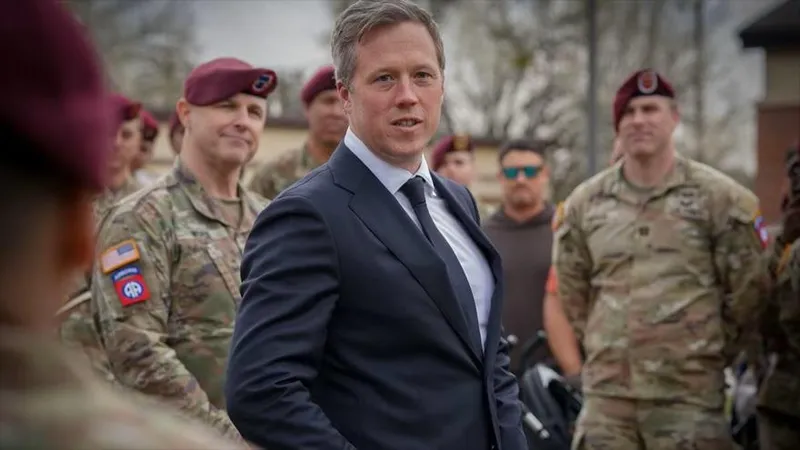 Crisis en Pentágono tras guerra con Irán: Dimite jefe del Ejército de EEUU