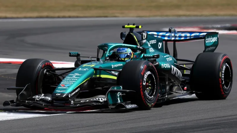 Ferrari y Mercedes se juegan la victoria mientras Red Bull y Mclaren, el podio