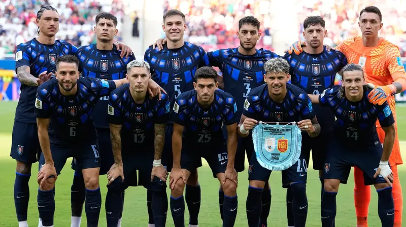 La selección de Uruguay habría sido castigada y abandonada por sus directivos