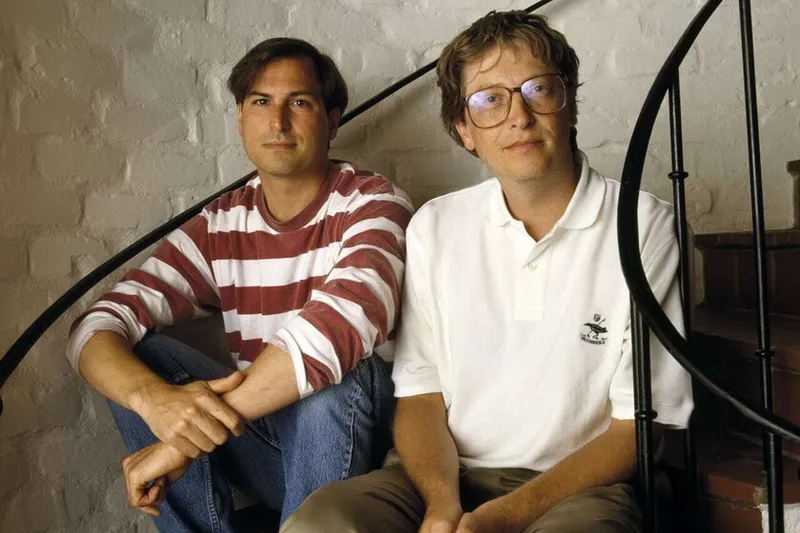 Estaba en horas bajas, pero Steve Jobs ya "ponía en su sitio" a Bill Gates: la entrevista fue en su casa y bajo sus condiciones