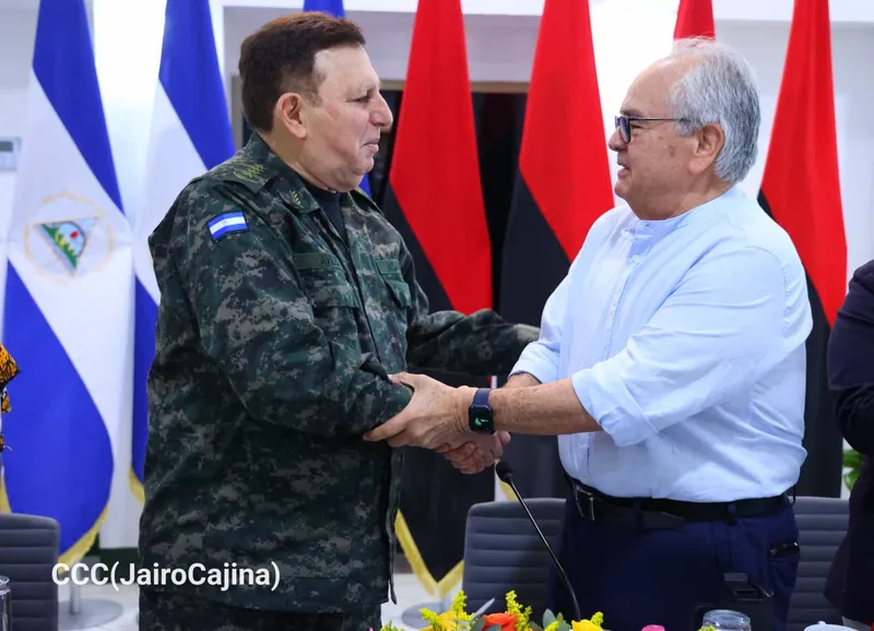 Ejército de Nicaragua expresa firme respaldo a las reformas de la Constitución Política