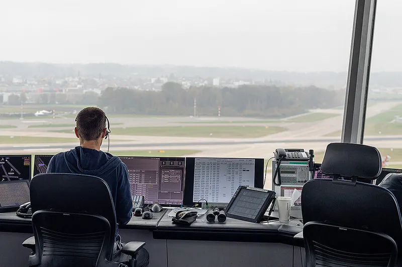 EEUU necesita miles de controladores aéreos. Cree haber encontrado parte de la solución en un lugar inesperado: los gamers