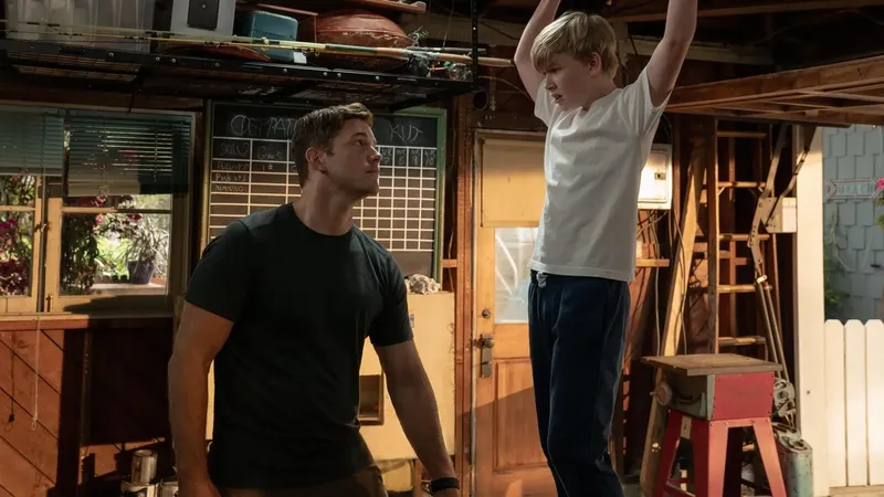 Apple TV ficha a Chris Pratt y estrena el 25 de noviembre la adaptación de un libro escrito por un SEAL de la Marina