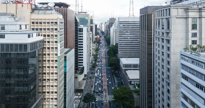 JPMorgan, BofA y Morgan Stanley ven oportunidad en América Latina: ¿en qué acciones invierten?