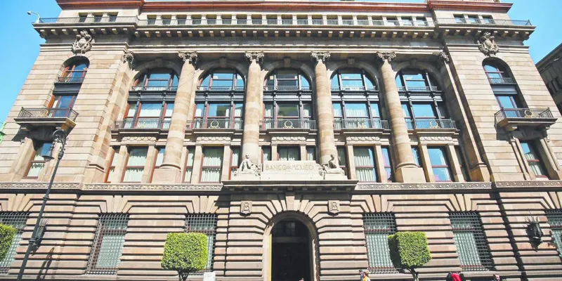 Inflación de servicios llevará a Banxico a subir la tasa en 2027: BNP Paribas