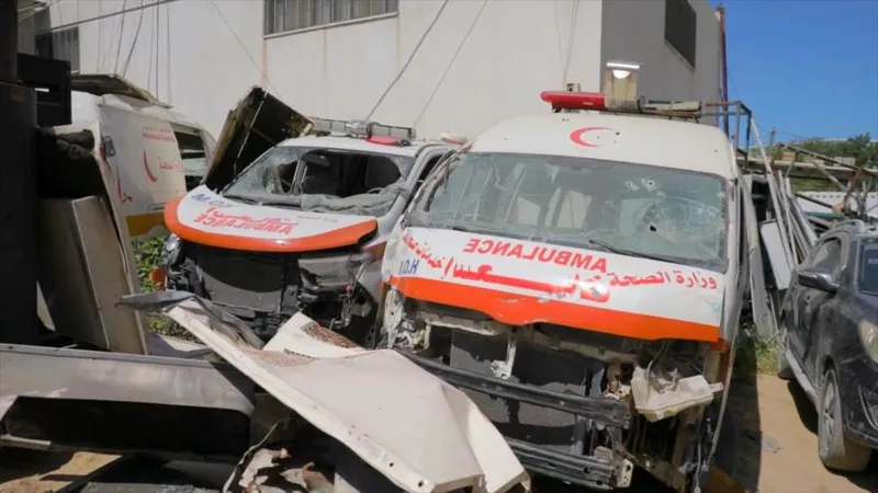 Falta de transporte y ambulancias en Gaza pone en riesgo a miles de pacientes