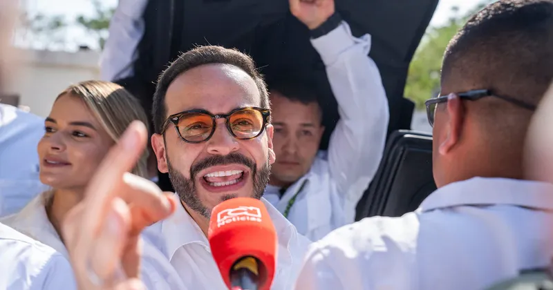 Primeras palabras de Abelardo De la Espriella como presidente electo, a falta del escrutinio