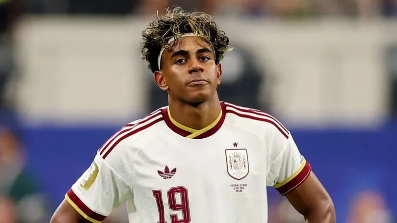 Frustran intento de robo a Lamine Yamal mientras él celebraba el paso de España a la Final del Mundial 2026