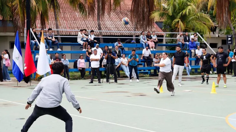 Universidad Nacional Casimiro Sotelo celebra campeonato de KickBall en homenaje al natalicio del comandante Carlos Fonseca Amador