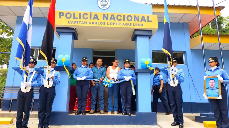 Policía Nacional entrega remodelada Unidad Policial en Macuelizo