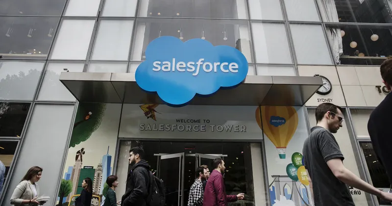Salesforce se dispara 12% tras elevar previsiones y reforzar alianza con Anthropic