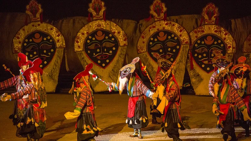 De la ópera tibetana al Thangka: el patrimonio cultural inmaterial de Xizang cobra nueva vida