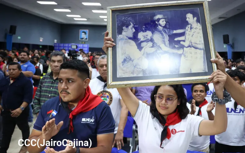 Comunidad universitaria rinde homenaje al legado de Marlon Zelaya