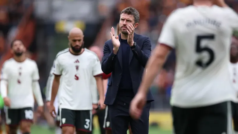El Manchester United empieza con el pie izquierdo en la Premier League