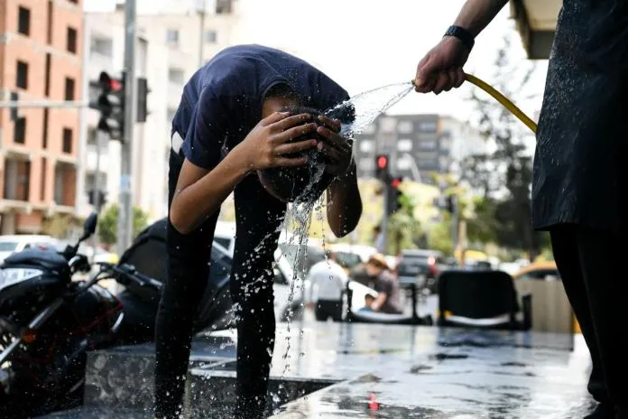 España registra récord de 101 muertes por calor en mayo