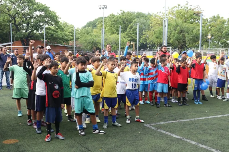 ALMA promueve Mundialito de Fútbol con 16 equipos infantiles