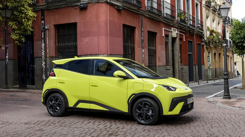 Por fin, el coche eléctrico despega en España, pero deja un dato preocupante para las marcas europeas
