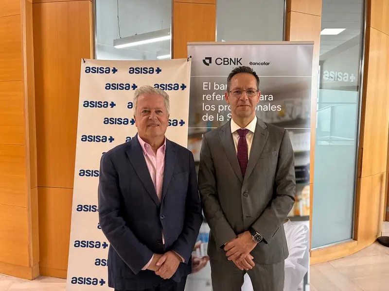 CBNK incorpora un Chat Médico 12 horas al día con ASISA