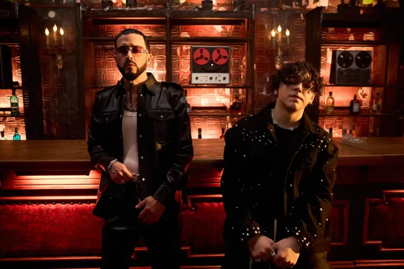 Yandel y Xavi lideran la lista Latin Airplay con ‘Me voy a la chingada’