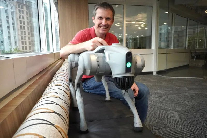 Un periodista gastó 4.017 dólares en un perro robot chino y descubrió que lo más importante del invento estaba en su precio