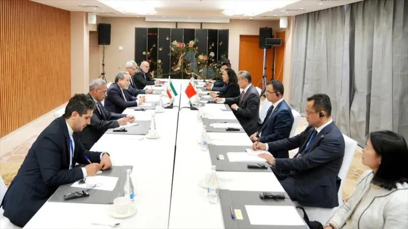 Irán culpa a EEUU de inseguridad en Ormuz y ratifica defensa de su soberanía