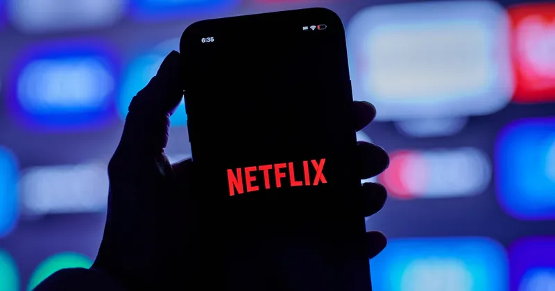 Netflix sufre segunda rebaja de recomendación en una semana por presión de YouTube y falta de éxitos