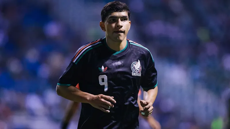 Kevin Castañeda firmará con Chivas antes de que América pueda impedirlo