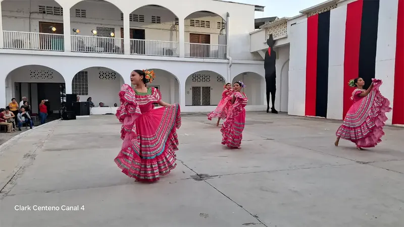 Más de 200 estudiantes protagonizan gala de la Escuela Nacional de Danza Adán Castillo