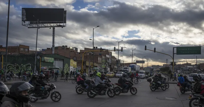 Así se multiplican las motos en Colombia: los municipios que lideran el registro