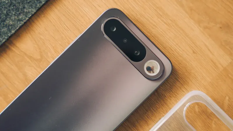 El recién llegado realme 16, con batería gigantesca y pantalla AMOLED, ya tiene casi 100 euros de descuento en AliExpress