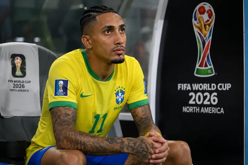 Raphinha podría jugar con Brasil hasta Octavos de Final