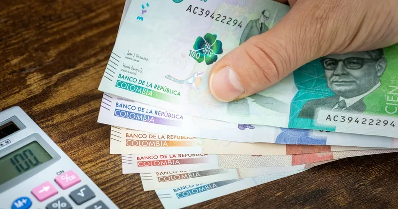 Deutsche Bank prevé una “luna de miel” si gana De la Espriella, pero advierte que podría durar poco