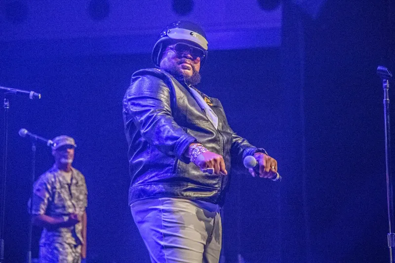Muere Victor Willis, vocalista de Village People y coautor de “YMCA”, a los 74 años