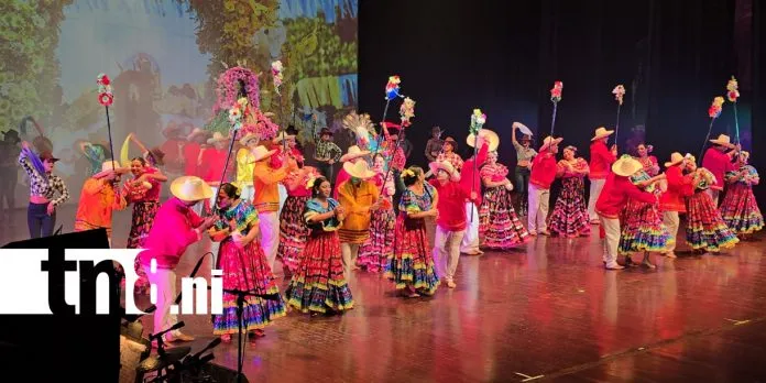 Danza, marimba y folclore protagonizan el 9.º aniversario de la Agrupación Folclórica WSK