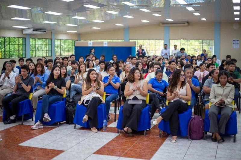 Universitarios presentan 50 proyectos sobre innovación industrial y científica