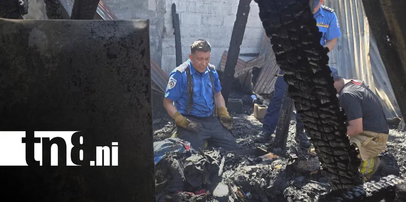 Milagro en el barrio La Primavera: menor resulta ileso ante voraz incendio