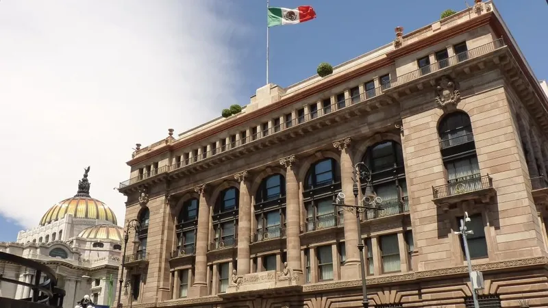 México coloca 6.300 millones de dólares en bonos para refinanciar deuda externa y alargar vencimientos