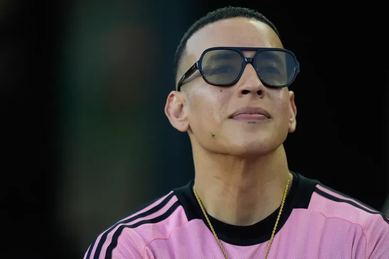 Daddy Yankee anuncia “La Postal”, su nuevo álbum