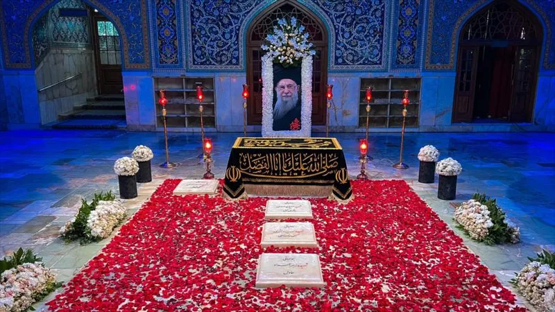 Líder de Irán convoca acto de homenaje al mártir ayatolá Jamenei