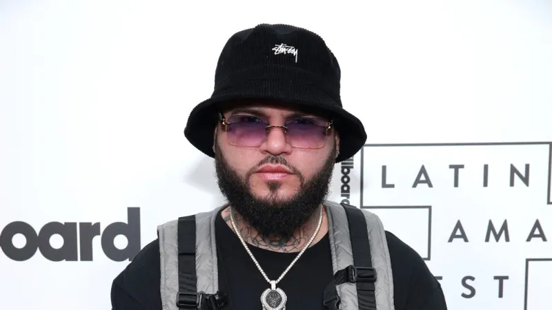 Farruko destapa que dejó el cristianismo porque “sentía que ME VEÍAN como dinero”
