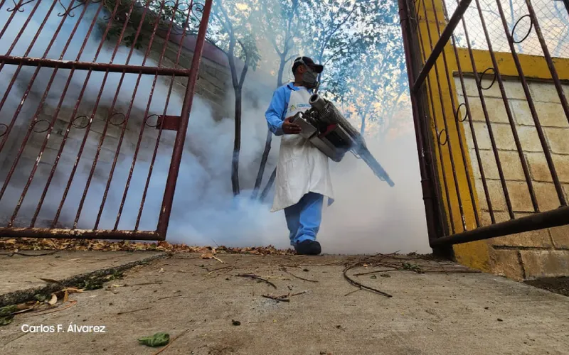 MINSA intensifica lucha contra el dengue en barrio Grenada