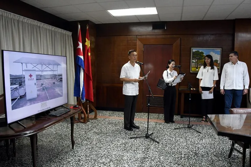 Díaz-Canel agradece a China apoyo para cambiar matriz energética de Cuba