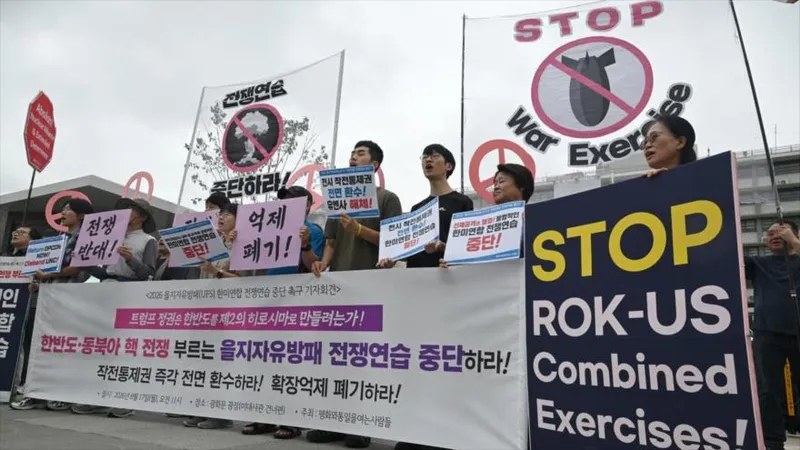 Surcoreanos protestan contra ejercicios militares conjuntos Washington-Seúl