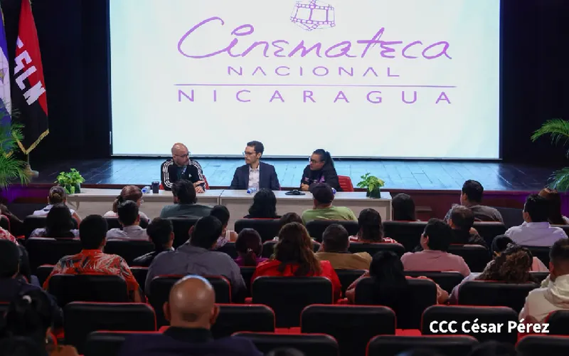 Iniciamos cursos con Ben Norton