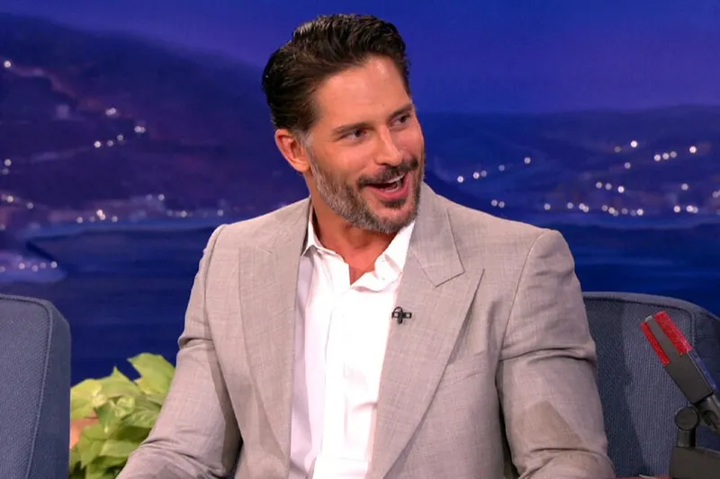 Joe Manganiello (49), actor y fan de Dungeons & Dragons, sobre su pasión por Dragonlance: "Los leía con tal voracidad que los robaba para saciar mi vicio"