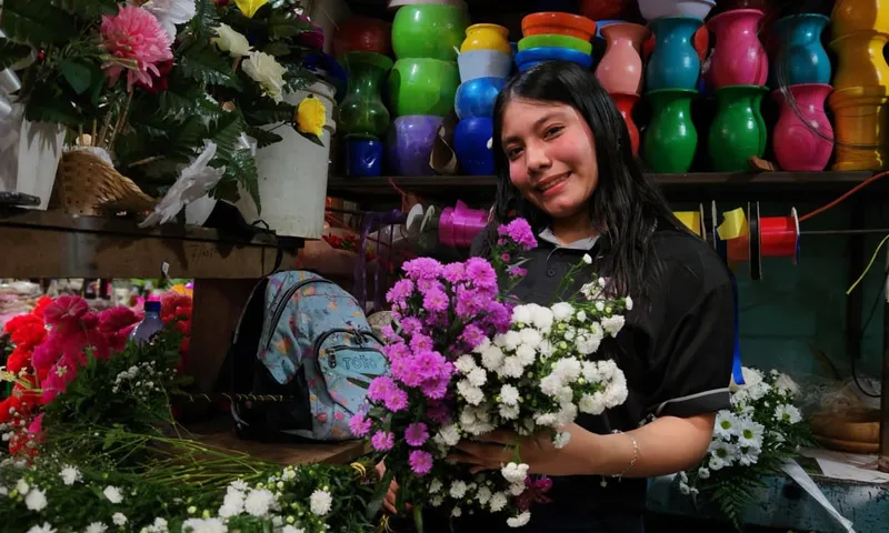 Floristerías se preparan para alta demanda por Día de los Difuntos