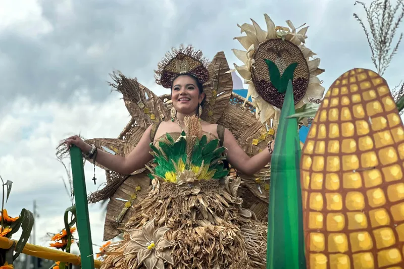 Festival “El Maíz, Nuestra Raíz” llena de color las calles de Managua